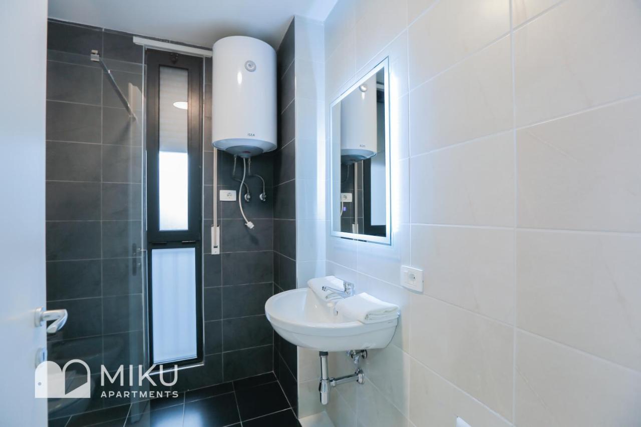 טיראנה Miku Apartment - Glamorous 1Bedroom Apartment At Olympic Residence מראה חיצוני תמונה